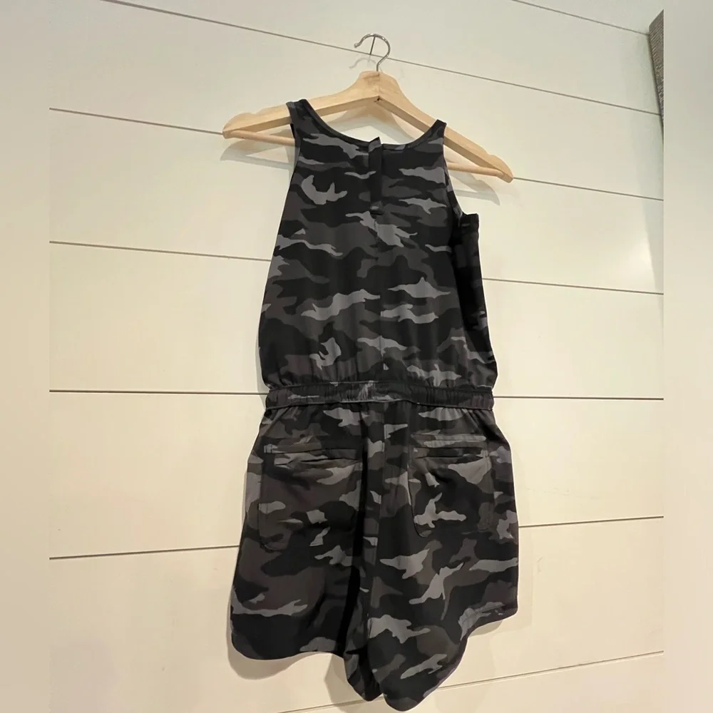 Athleta Girl play more romper - Picture 2 of 5